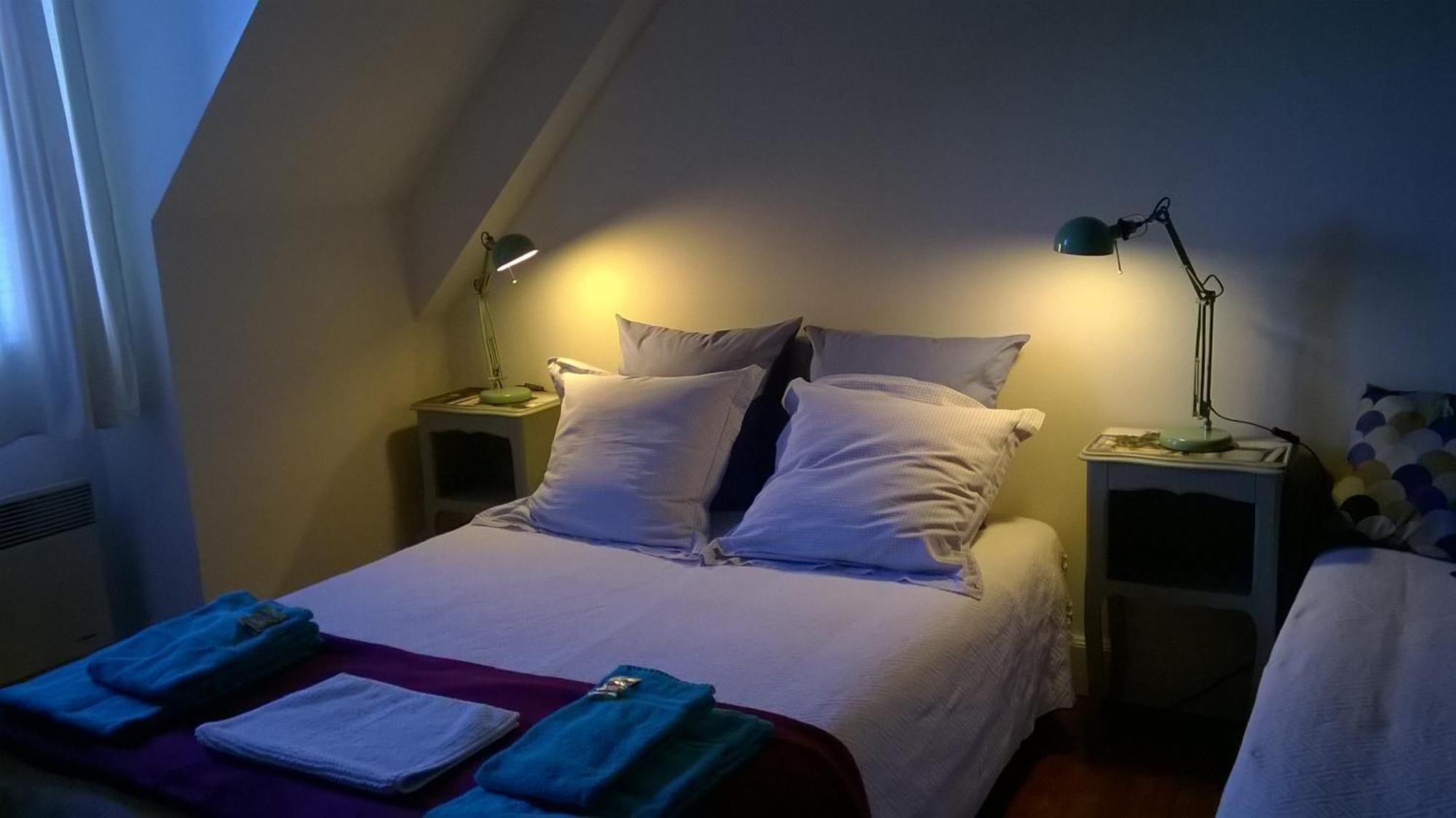 Bed and Breakfast La Ferme De La Fosse Dionne Тоннерр Екстер'єр фото